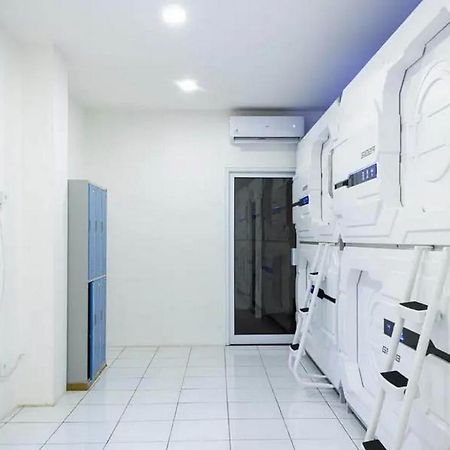 Reddoorz Hostel Near Taman Puring Jakarta Kültér fotó
