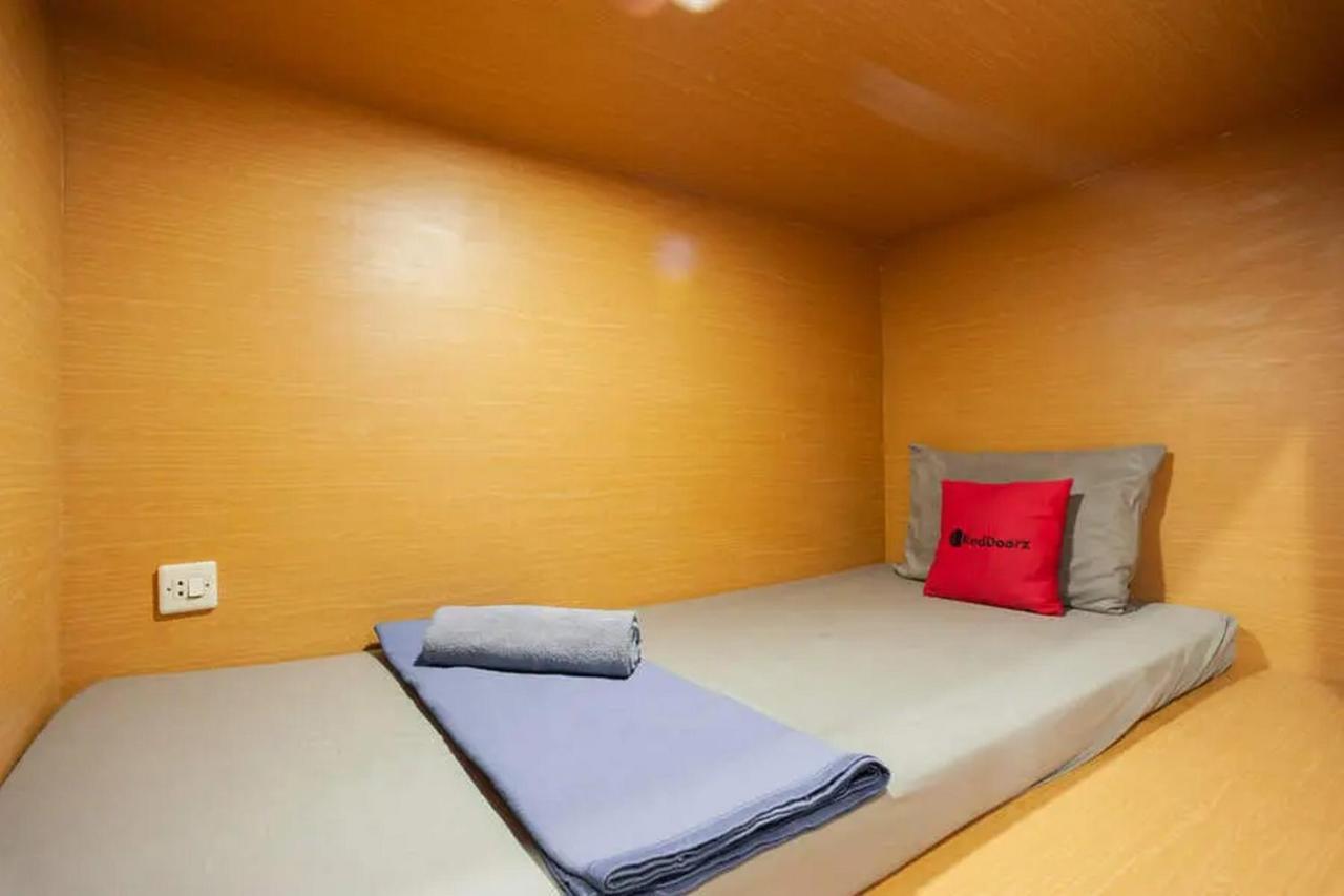 Reddoorz Hostel Near Taman Puring Jakarta Kültér fotó
